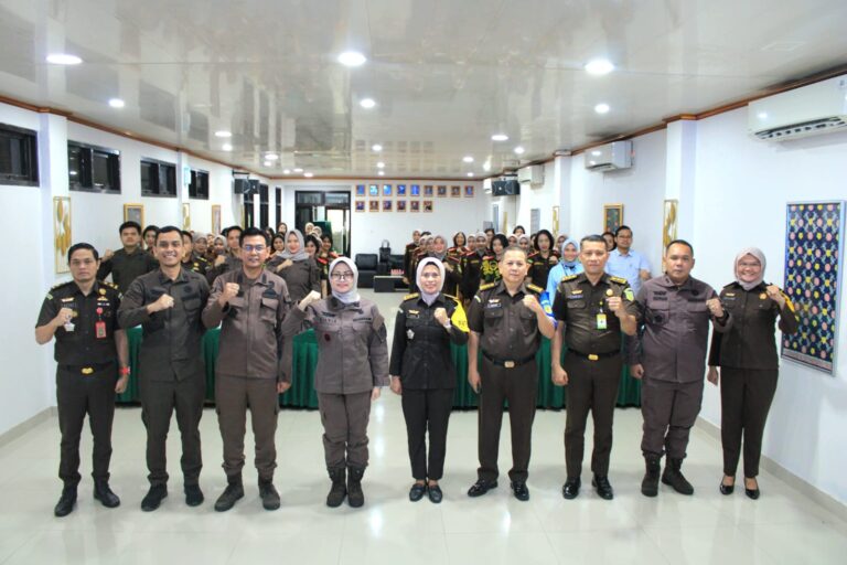 Kejari Depok Gelar Pembukaan dan Serah Terima Peserta PPPJ Angkatan LXXXII Gelombang I Tahun 2025